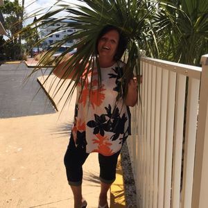 Meet your Posher, Rose